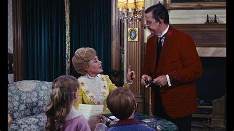 Seth loves Mrs. Banks .